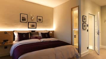 Comfort Double Room | 1 bedroom, premium bedding, in-room safe, desk