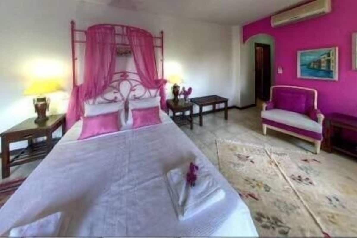 Suite | Meja kerja dan Wi-Fi gratis