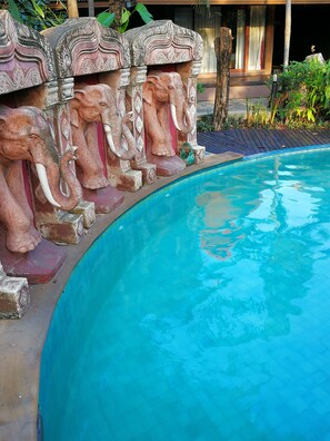 Outdoor pool - The Imperial Home Hotel (Bangkok)