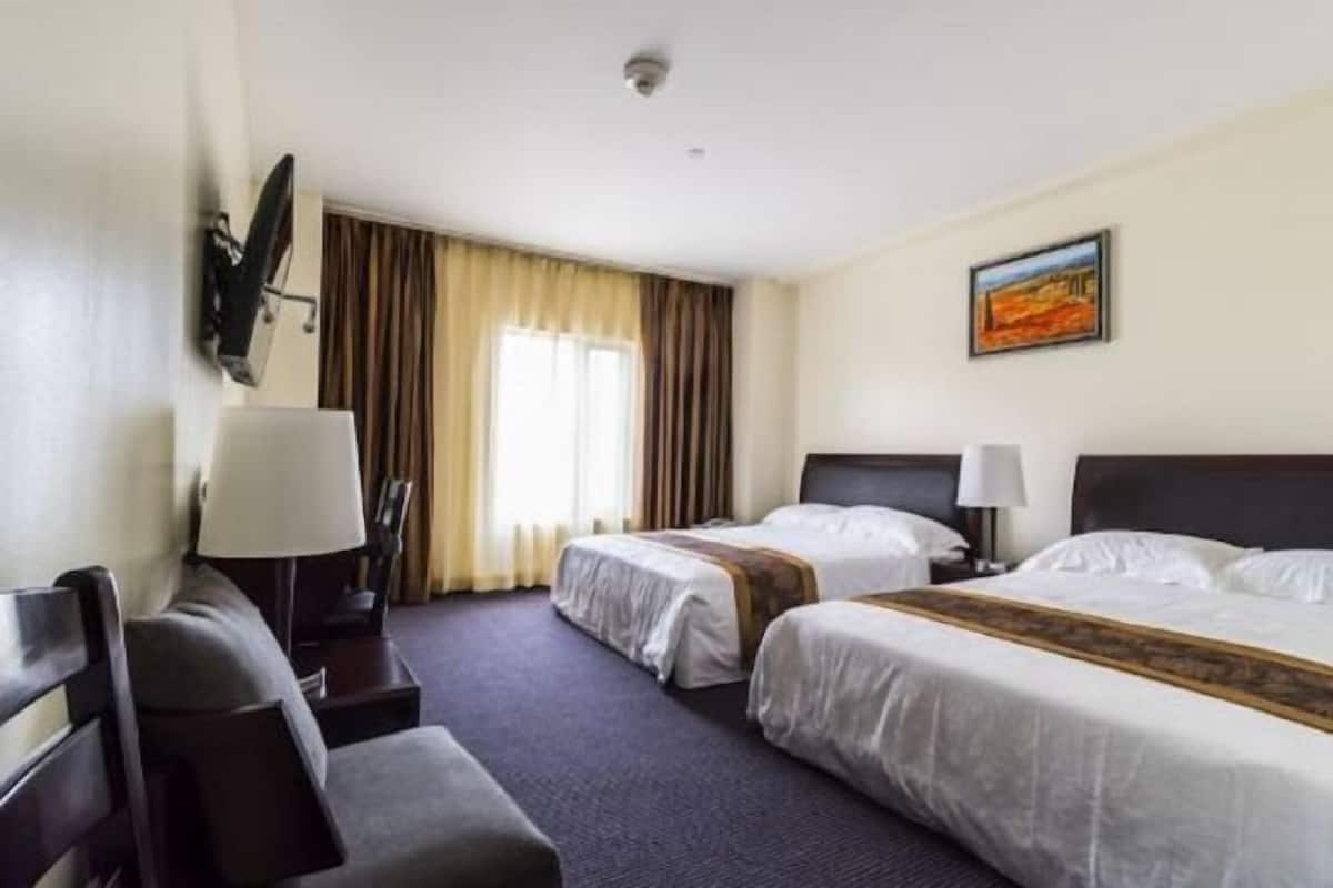 Bureau, fer et planche à repasser, Wi-Fi gratuit, draps fournis