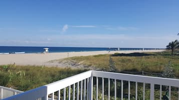 Panoramic Studio Suite, 1 King Bed, Balcony, Poolside | Balcony view