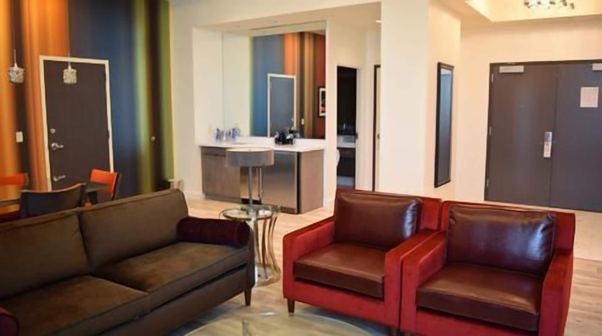 grand suite, 1 king bed (grand master suite k) | premium bedding, in-room safe, desk, iron/ironing board