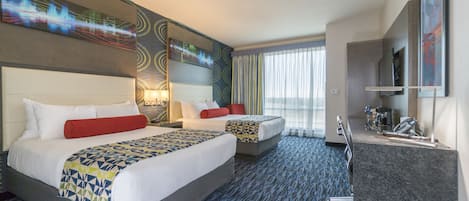 Premium bedding, in-room safe, desk, iron/ironing board