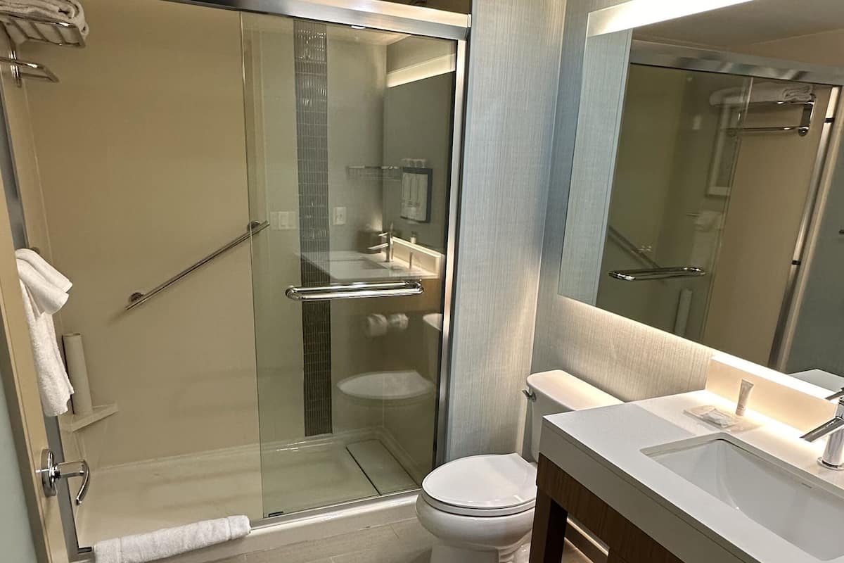 Kostenlose Toilettenartikel, Haartrockner