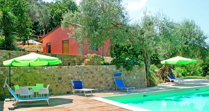 Farm holidays with pool in Sicily, among the Nebrodi's park and close to the sea