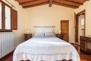 2 bedrooms, iron/ironing board, travel crib, free WiFi