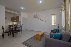 Condo Confort, 2 chambres | Salle de séjour