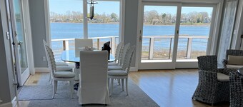 Exclusive Weekend Summer Sale here Waterfront Beach Home🏖️Hot Tub+Stunning Views