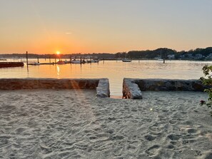 Am Strand, LiegestĂŒhle, StrandtĂŒcher