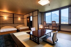 Main Room 2F -yusuge- with Fine View bath (Caters to 7years old or older) | In-room safe, free WiFi, bed sheets
