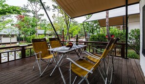 Duplex Glamping | Terrace/patio - Caravan Bay Camping - Caravan Park (Yongin)