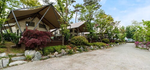 Caravan Bay Camping - Caravan Park