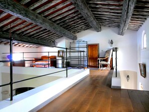 4 bedrooms, iron/ironing board, WiFi, bed sheets - Provencal villa in the heart of olive groves with swimming pool (La Colle-Sur-Loup)