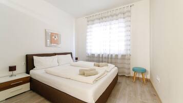 1 camera, ferro/asse da stiro, Wi-Fi, lenzuola