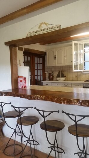 Dining - Rural peaceful house close to beach, golf and shops. House sleeps 7/9. (Grezac)