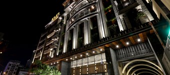 KUN Tour Hotel Feng Chai
