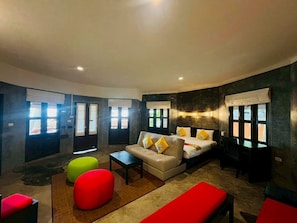 Villa Confort | Coffres-forts dans les chambres, draps fournis