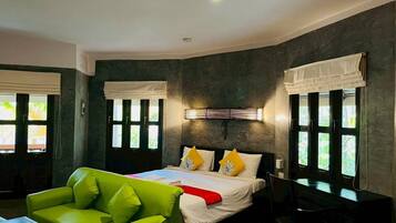 Comfort-Villa | Zimmersafe, BettwÀsche