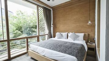 Suite Desain | Brankas, Wi-Fi gratis, dan seprai linen