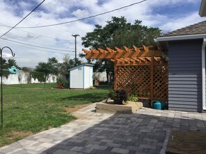 Property grounds - Classy Farm Style Home close to everything you need for your Colorado Stay (Golden)