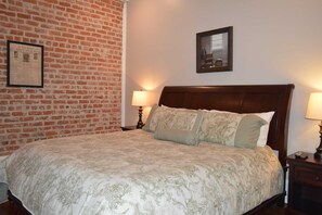 2 chambres, chambres insonorisées, fer et planche à repasser