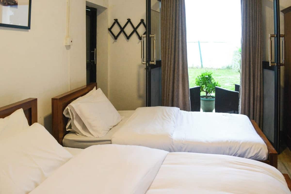 Deluxe Double Room, 1 Katil Kelamin (Double), Garden View, Garden Area | Pemandangan dari bilik