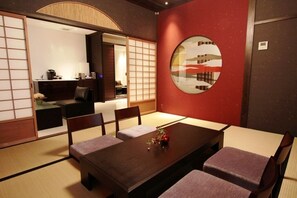 Fridge, coffee/tea maker, electric kettle - KIZASHI THE SUITE (Kyoto)