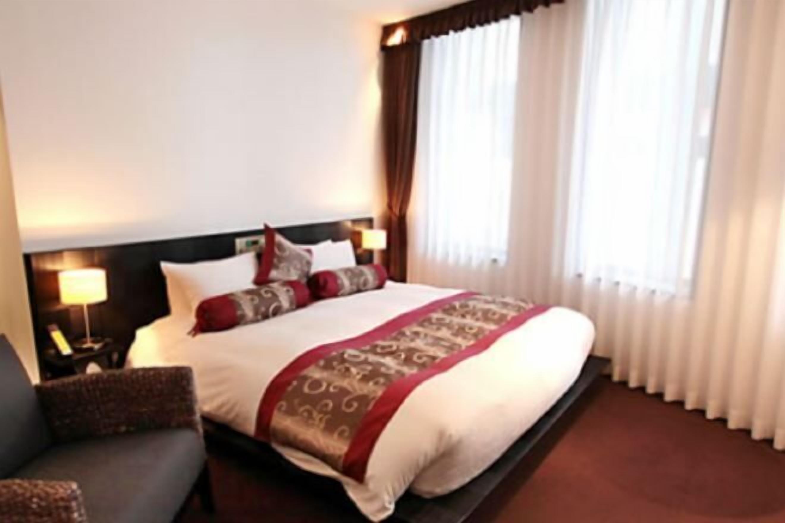 Minibar, in-room safe, individually decorated, individually furnished