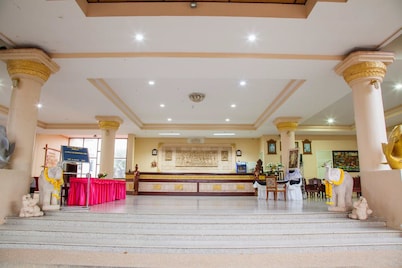 Goldenland Resort