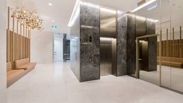 Àrea amb seients del vestíbul