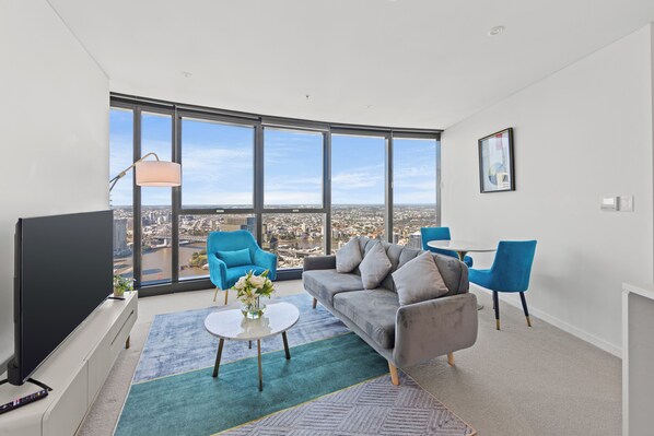 55-Zoll-Flachbildfernseher mit Digitalempfang, Fernseher