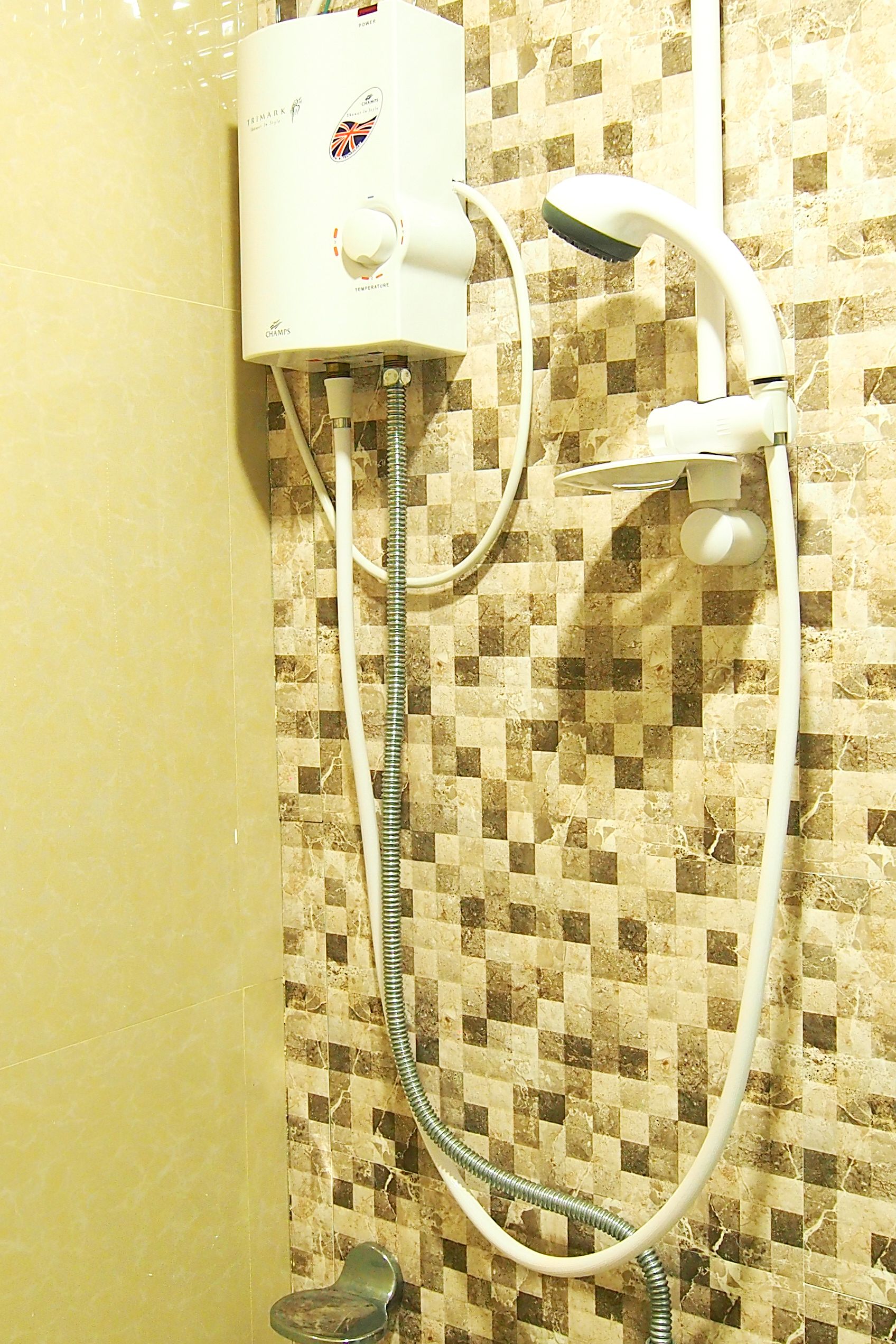standard room | bathroom shower