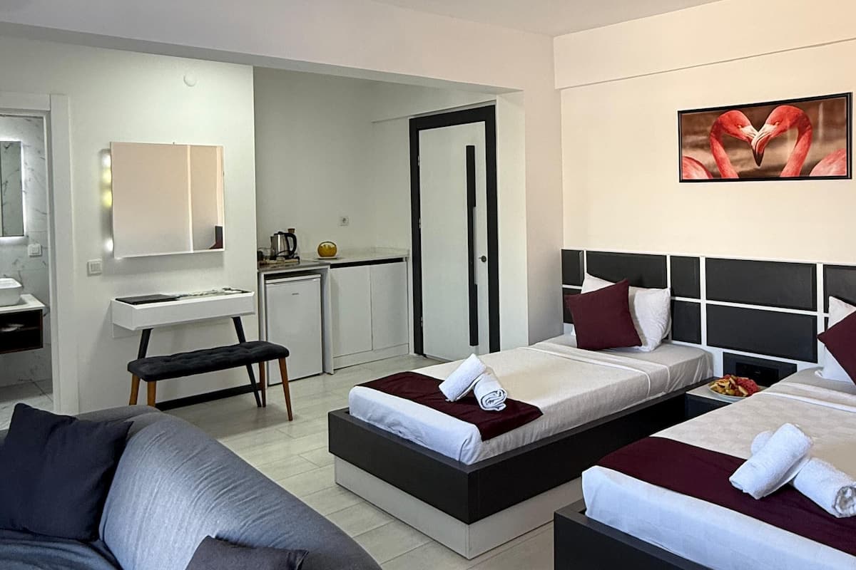 Free WiFi, bed sheets