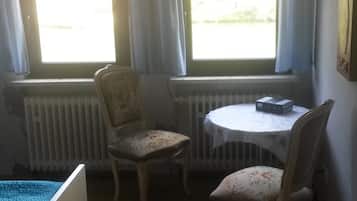 Comfort-dobbeltværelse - 1 kingsize-seng - eget badeværelse - udsigt til flod | Værelsesfacilitet