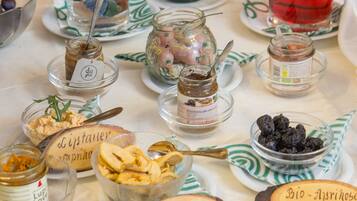 Daily buffet breakfast (EUR 20 per person)