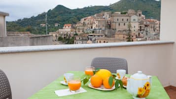 Desayuno continental incluido todos los días