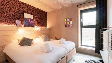 Schallisolierte Zimmer, Babybetten, kostenloses WLAN, Bettwäsche