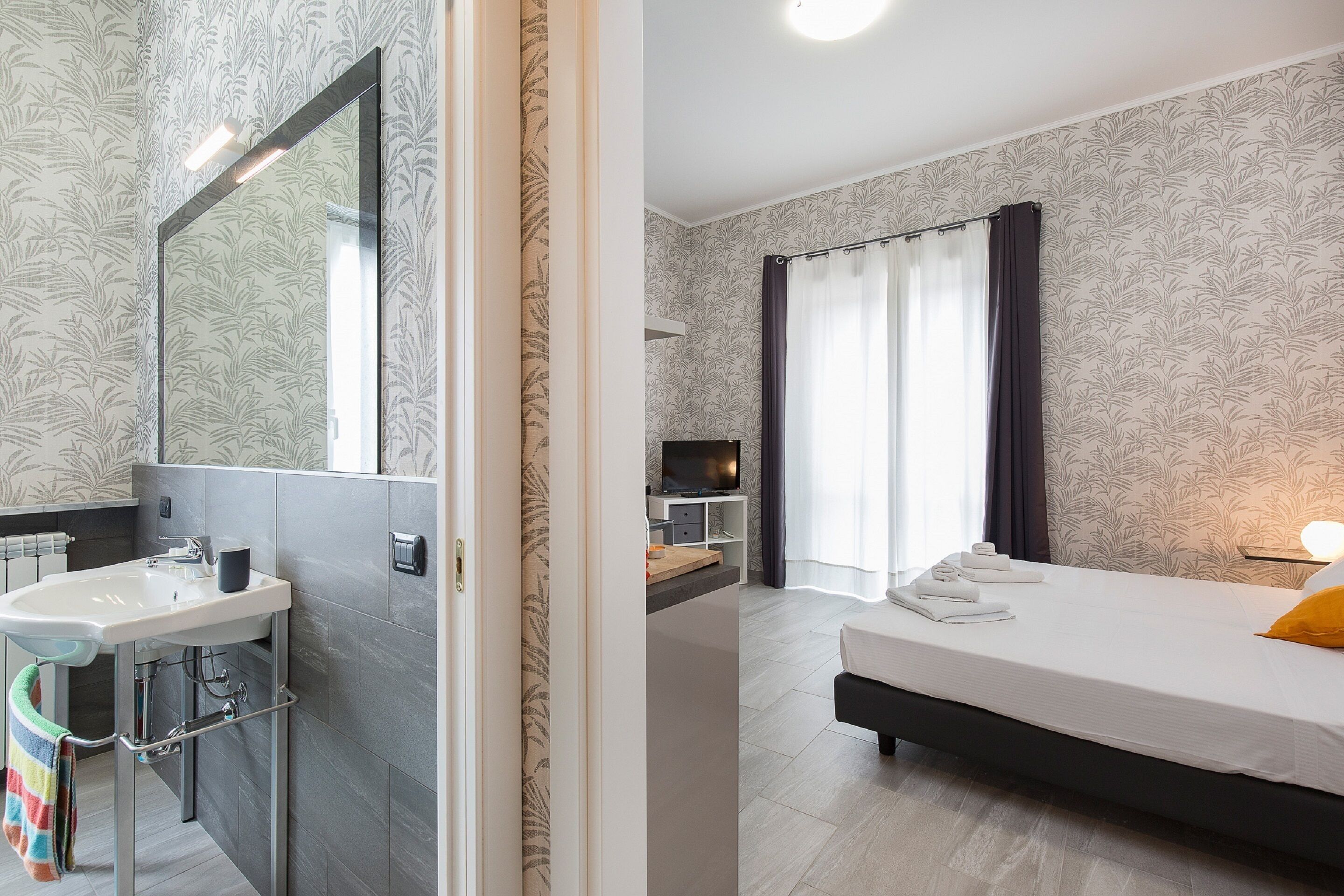 Individualmente decorados, individualmente mobiliados, escrivaninha