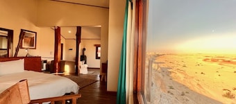 Desert Breeze Lodge