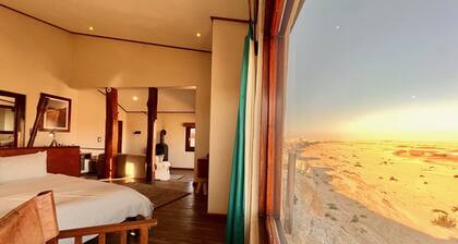Desert Breeze Lodge