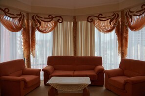 Apartment, Kitchen | Living room - Senator Hotel (Truskavets)