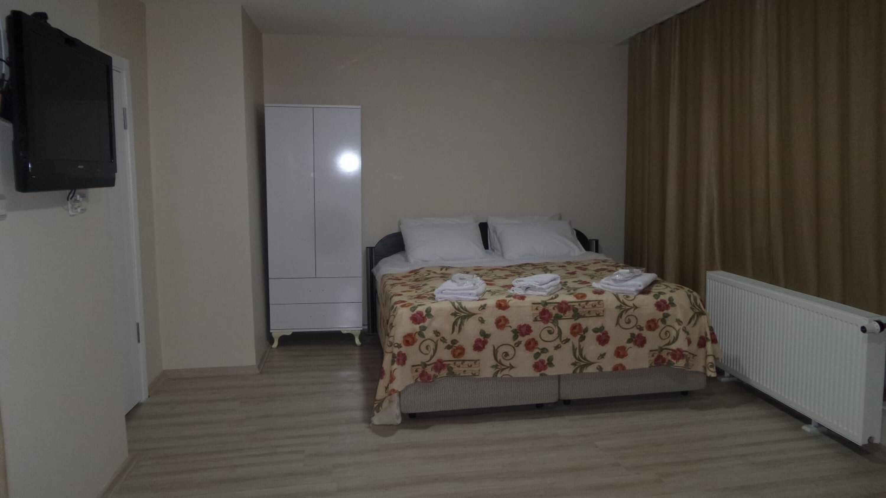 In-room safe, desk, soundproofing, iron/ironing board