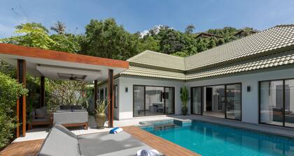 Karon Beach Pool Villa 2
