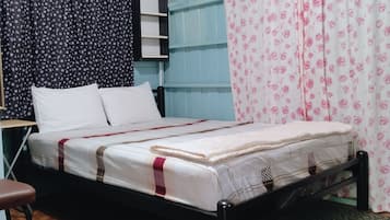 Queen Room (B3) | Roupas de cama de algodão egípcio, roupas de cama premium, frigobar