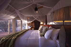 Sky Luxe Tent - Evolve Back Kalahari (Hainaveld Game Farm)