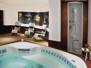 Bain à remous intérieur