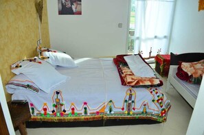 Double Room | Desk, free WiFi - Auberge Redaland (Ain Tizgha)
