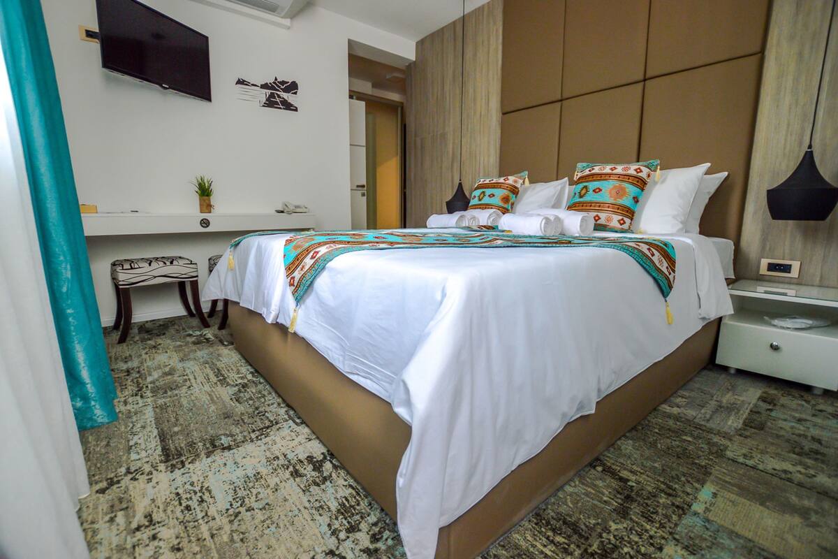 Design Double Room (2) | Premium bedding, minibar, in-room safe, desk