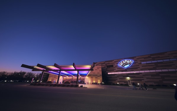 Front of property - evening/night - Jackpot Junction Casino Hotel (Morton)