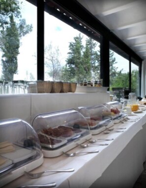 Daily buffet breakfast for a fee - Mont-Sant Hotel (Xàtiva)